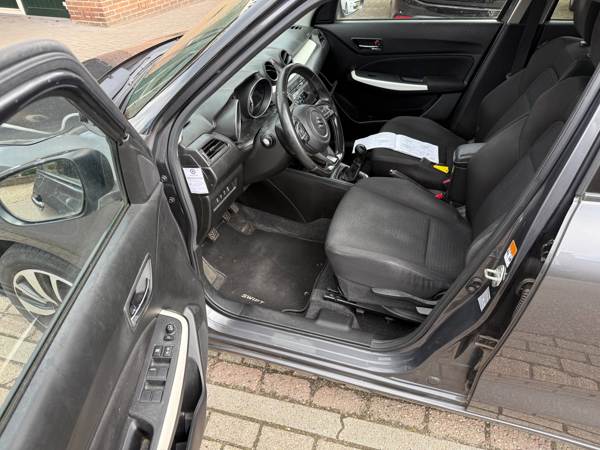 Suzuki Swift 1.2 Stijl Smart Hybrid, foto 5