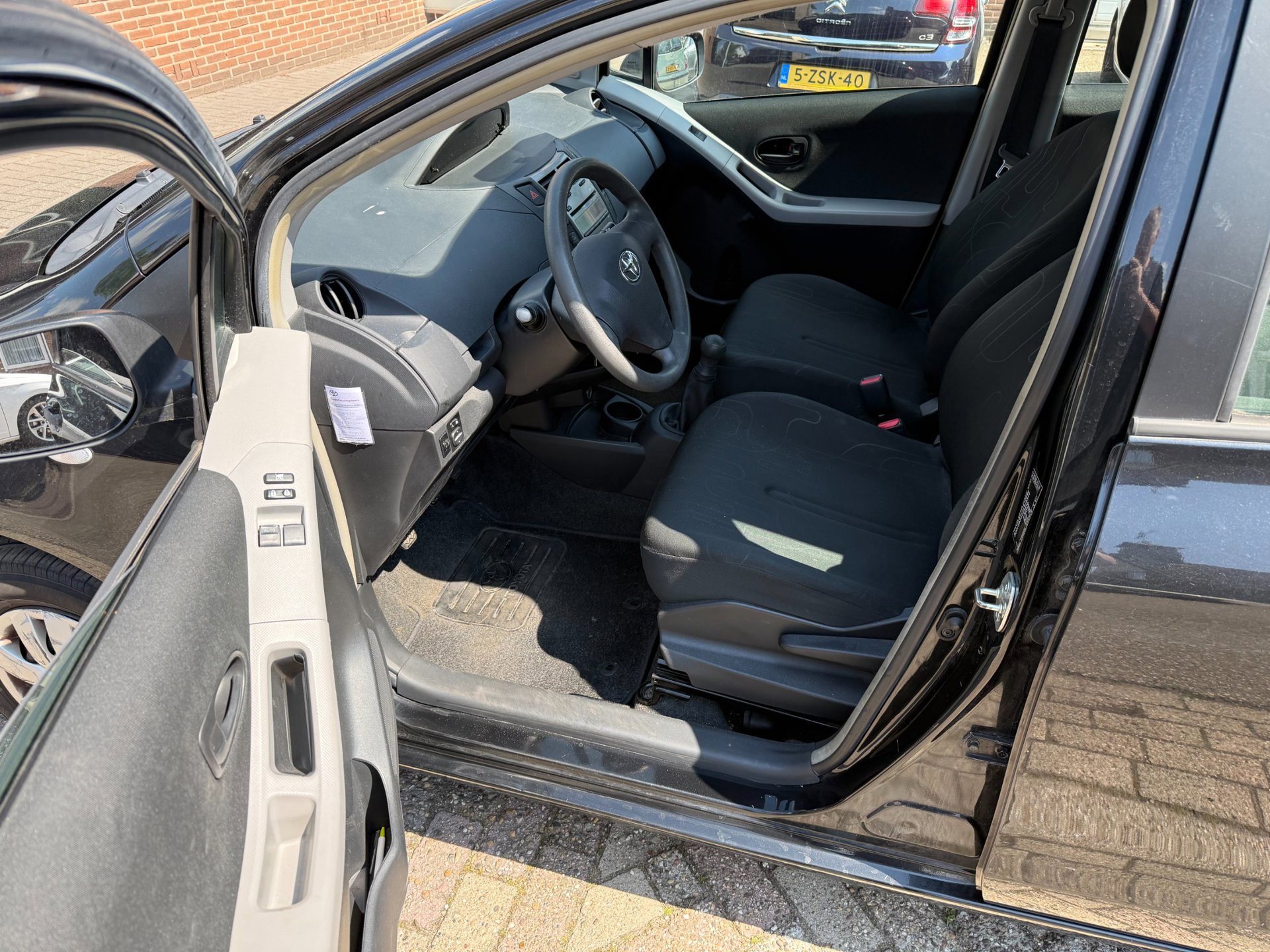 Toyota Yaris 1.0 VVTi Access, foto 4